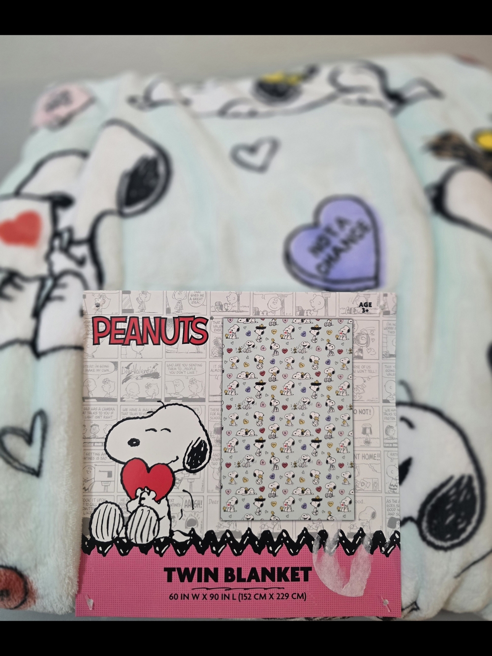 Peanuts "Love" Twin Blanket - Multicolor And Hearts Snoopy & Woodstock Print
